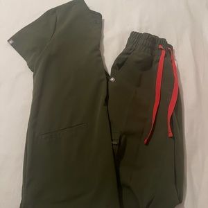 FIGS Scrubs High Rise Dark Green